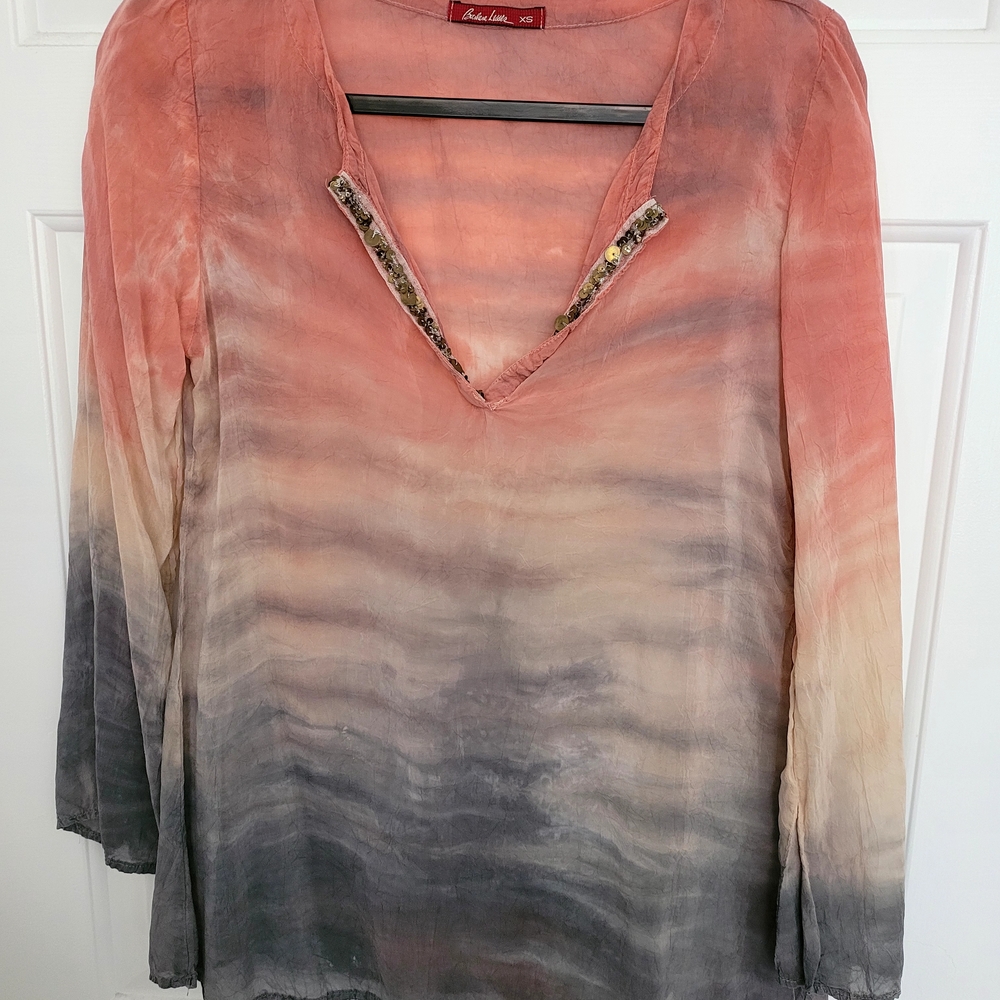 SHAN Coral, Cream & Gray Ombre V-Neck Tunic with Sequin Trim